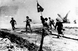 Biểu tượng của chiến tranh nhân dân Việt Nam thời đại Hồ Chí Minh 